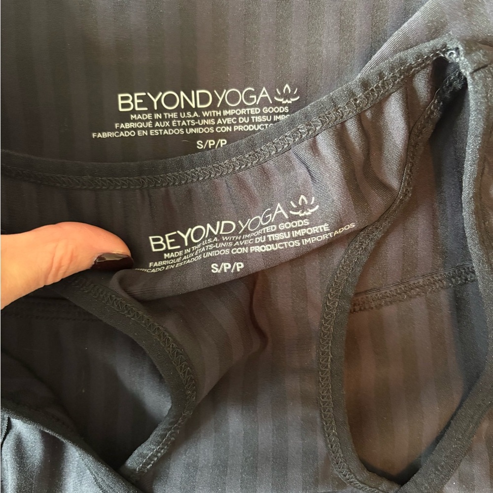 Beyond Yoga Black Striped Leggings - Picture 2 of 7